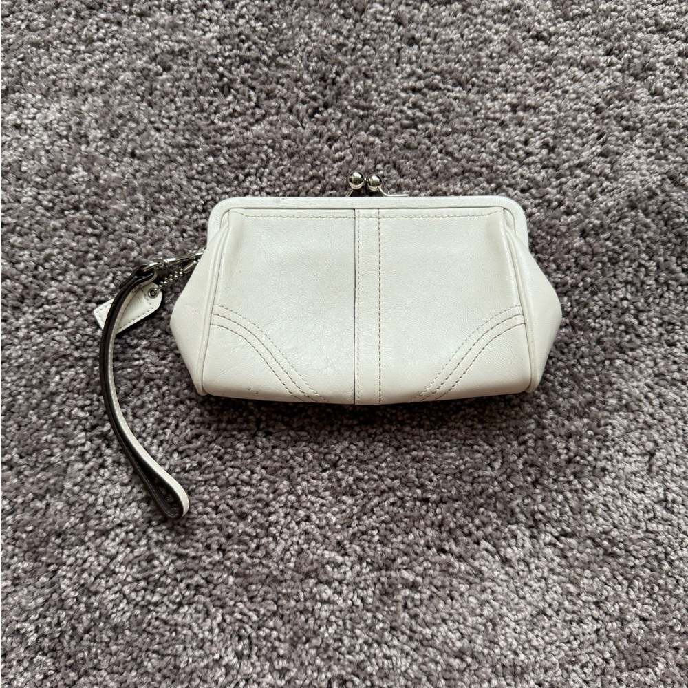 Coach Kisslock Wristlet